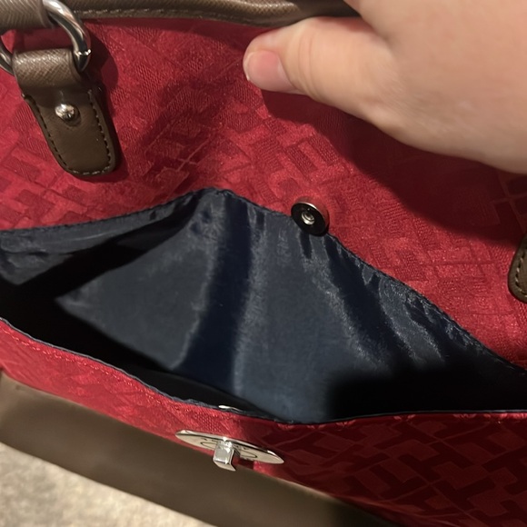 Tommy Hilfiger Red & Brown Tote Bag Purse - Picture 11 of 15